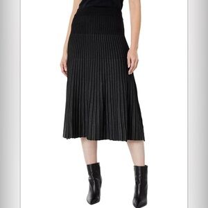 NWT Max Studio knit pleated skirt sz S black